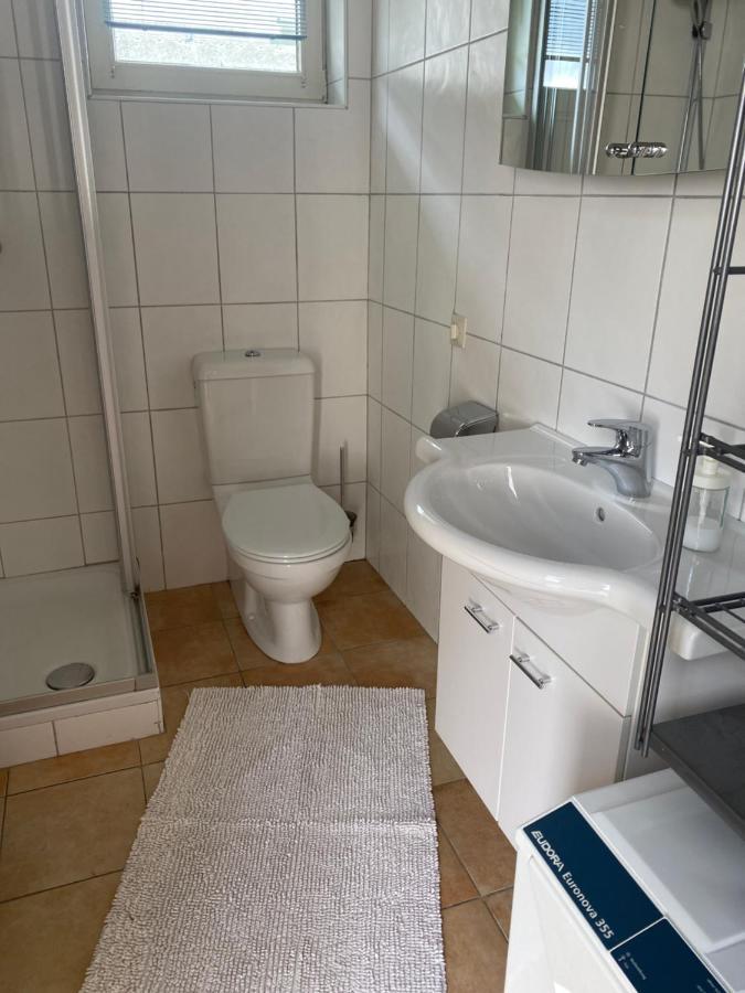 V Gemuetliches Gartenhaus Smihel nad Pliberkom Exterior foto