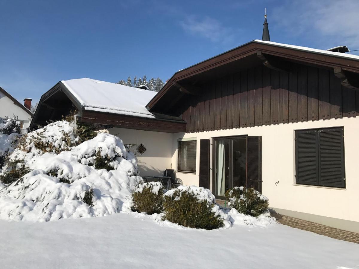 V Gemuetliches Gartenhaus Smihel nad Pliberkom Exterior foto